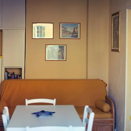 Apartment Centrally Located By Harbour With Elevator Sanremo