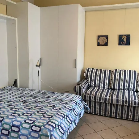 Apartment Centrally Located By Harbour With Elevator Sanremo