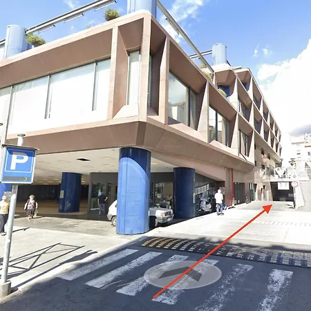 Apartment Centrally Located By Harbour With Elevator Sanremo